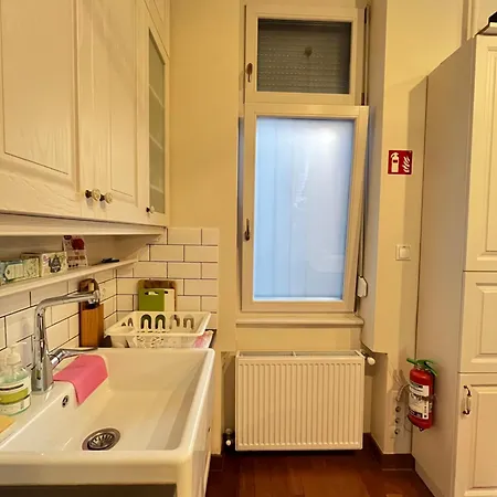 Gellert Square Family - Premium In Buda Side's Cultural Center * בודפשט